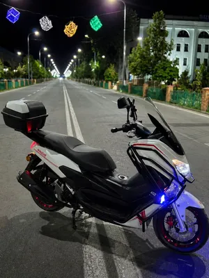 S-MAX Scooter 150 sm 1