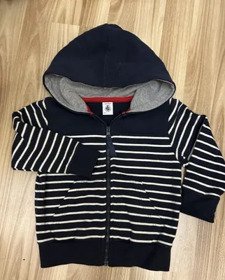Bolalar uchun brendli kapyushonli коfta 1