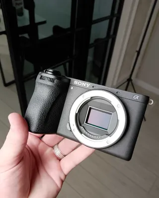 Sony A6700 4K kamerasi 1