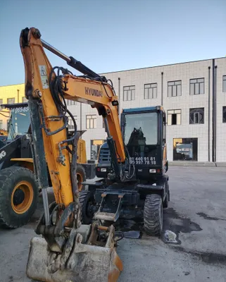 Mini Ekskovator HYUNDAI 60 Shafyor kerak 1