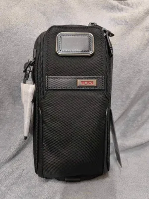 Tumi yelkama sumkasi 1