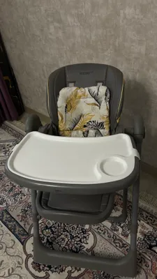 bolalar ovqatlanadigan stoli sotiladi 1