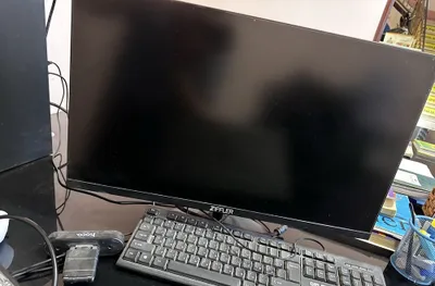 Domashniy kompyuter sotiladi. 1