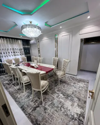 СРОЧНО! Продаются стол и стулья, на 12 человек, 270×120 см
