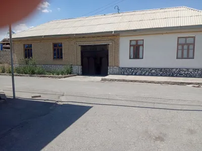 Двор за вокзалом «Максимум», Ахмад Ясавий