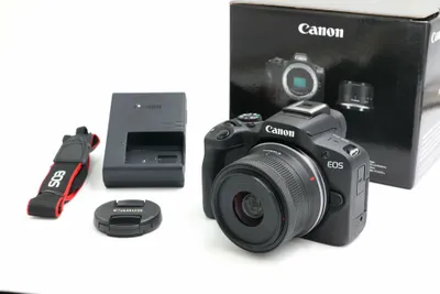 Продаётся Canon R50 4K с объективом Canon RF 18-45mm IS STM 1
