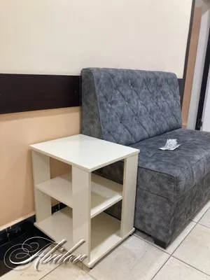 Gʻildirakli jurnal va servis stoli. Ulgurji narxda 1