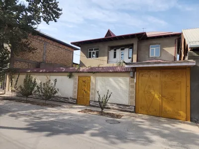 Продаётся двухэтажный дом с подвалом 1