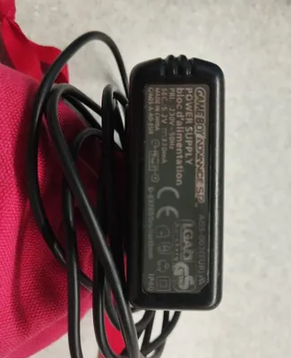 Gameboy Advance SP o‘yin pristavkasi uchun quvvat bloki 1