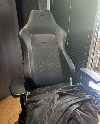 Noblechairs HERO Black edition o‘yin uchun ofis kreslosi 1