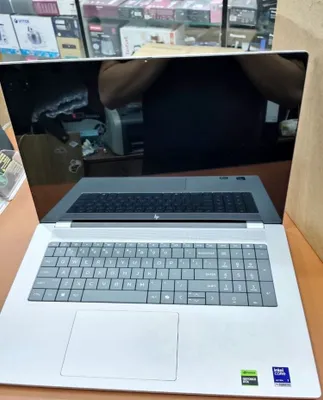 Hp Omnibook x NGAI 1