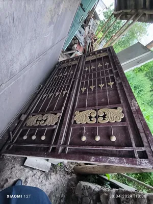 Darvoza sotiladi xolati yaxshi narxi kelishiladi 1