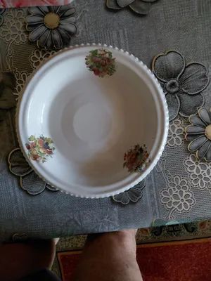 Yangi sovet emalli lagan sotiladi. 1