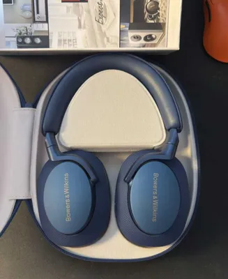 Bowers and Wilkins premium headphones наушники sotiladi kar dok full