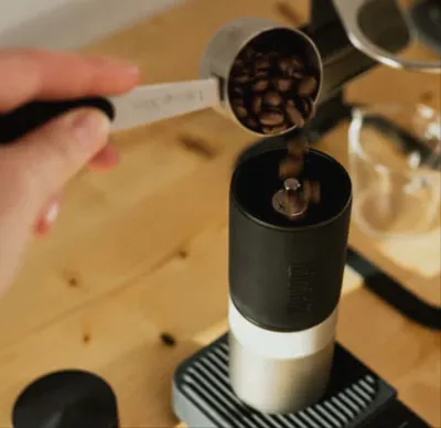 Wacaco Original qo‘l kofe maydalagichi | Espresso va Picopresso uchun 1