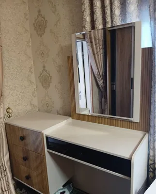 Продаются шкаф и трюмо 1