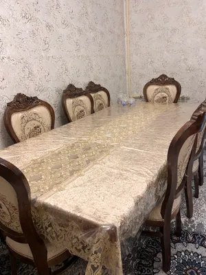 Стол и стулья на 10 человек 1