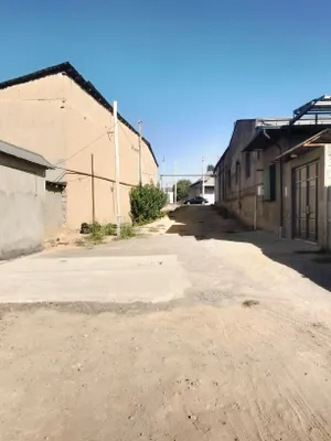 Uy sotiladi srochna 1