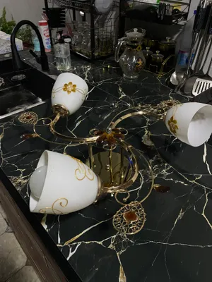 Красивая классическая люстра с 3 рожками 1