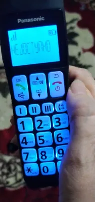 Радиотелефон Panasonic KX-TGE110 1