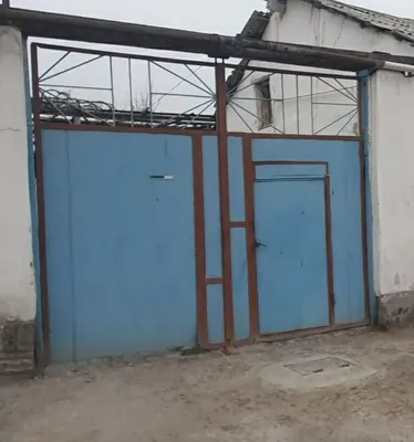 Uy sotiladi. Nizomiy 22 1