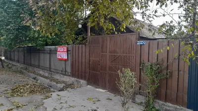 Ajoyib joylashuvdagi uy shoshilinch sotiladi, mebellarning bir qismi qoladi 1