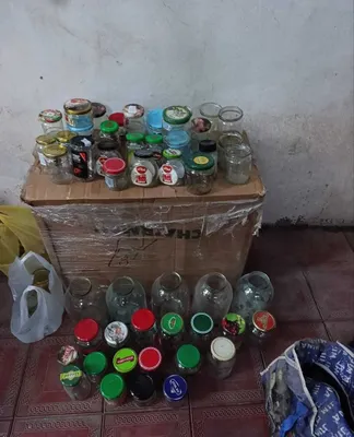 Turli hajmdagi ishlatilgan shisha bankalar. 600 so‘m