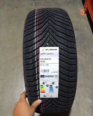 Michelin CrossClimate 2 235/50R19 1
