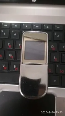 Click. VIP телефон Nokia 8800 Sirocco 1