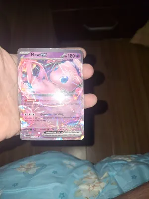 pokemon card Mew 2023 года в хорошем состоянии 1