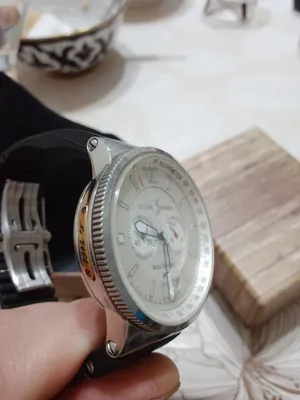 Soat: Ulyssy Nardine 7161 263–33 Ulysse Nardin?