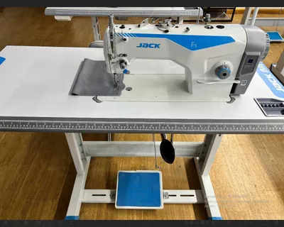 Промышленный оверлок Jack C2 Pro — с автоматической обрезкой нити 1