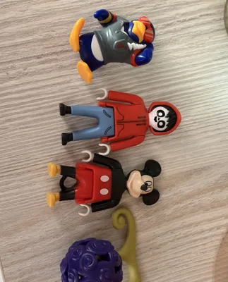Turli Kinder kolleksiyalarini sotaman