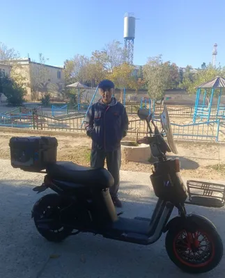 Электроскутер сотилади