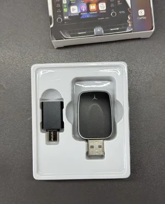 Avtomobilning standart ekrani uchun Apple CarPlay adapteri sotiladi. 1
