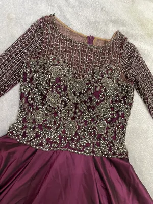Yangi, qo‘l mehnati bilan tayyorlangan kechki ko‘ylak 1