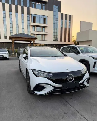 Mercedes-Benz EQE 500 1