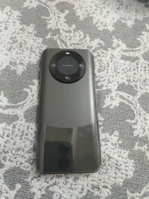Huawei Mate 60 Pro + 1