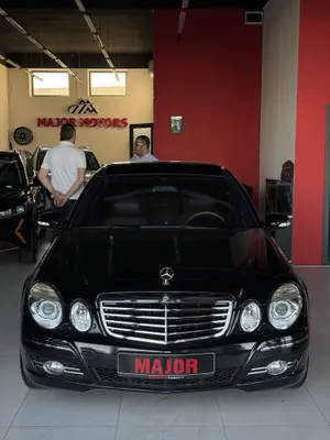 Mercedes Benz w211 E350 1