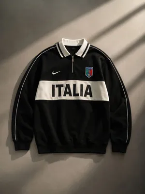 Sport classic uslubidagi "ITALIA" yozuvli finka 1