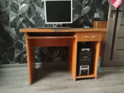 Продам компьютер со столом. 1