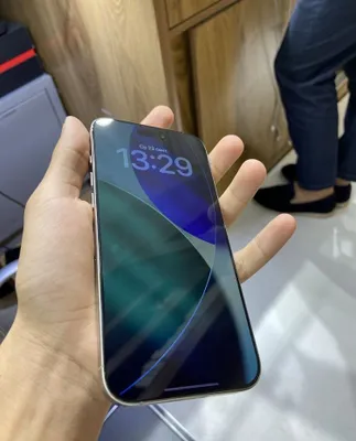iPhone 16 Pro Max 1