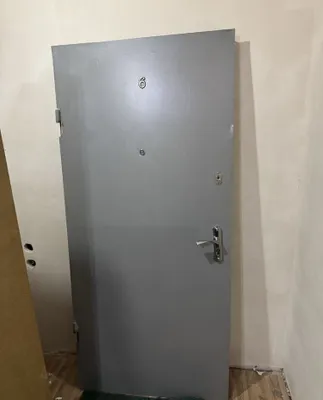 Metall kirish eshigini sotaman 1