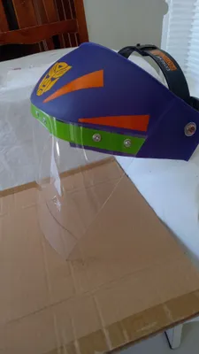 Защитная маска для лица 1