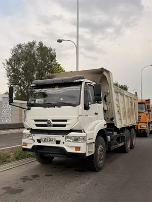 Самосвал Sinotruk Howo 1