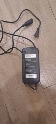 A’lo holatdagi skuter zaryadlagichi 1
