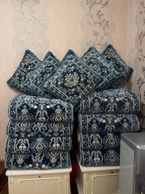 ko’rpaca 8 ta yostiq 6 ta Kampilekt 1