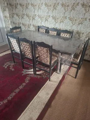 Продается стол со стульями. Г. Карши.