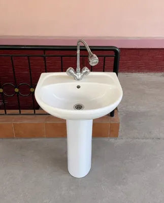 «Tyulpan» rakovinasi kran bilan