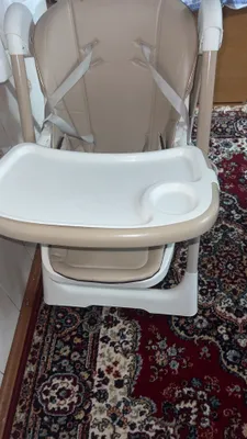 Детский стульчик для кормления